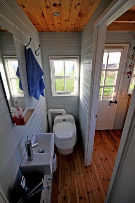 Tiny House On Isolated Farm By The Cornish Coast Villa บู๊ด ภายนอก รูปภาพ